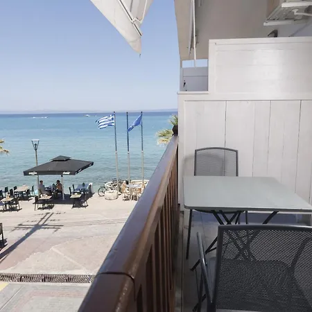 Eleni'S Sea View Apartments Pefkochori Exterior photo